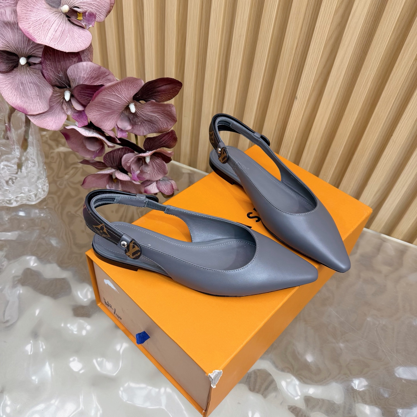 Women's high heels